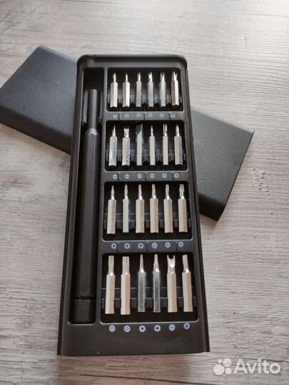 Мини отвёртка с насадками