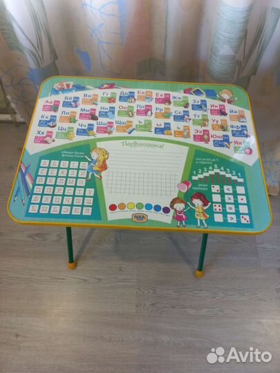 Комлект детской мебели