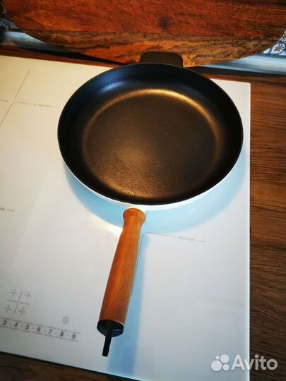 Чугунная сковорода IKEA