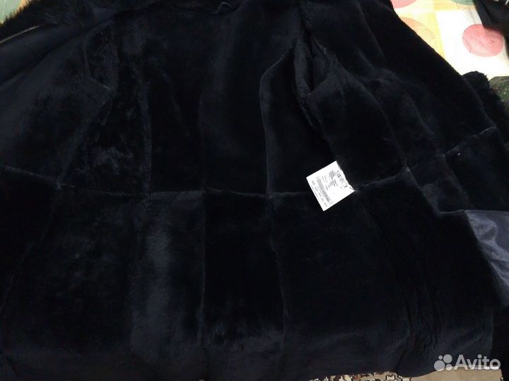 Продам женскую дубленку