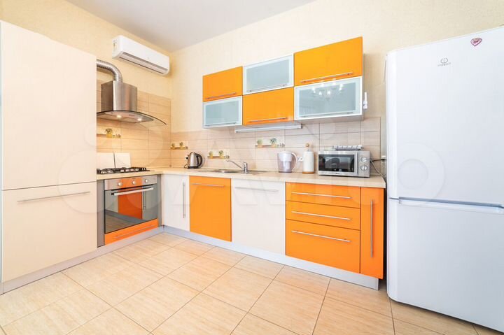 2-к. квартира, 67 м², 2/4 эт.