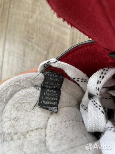 Хоккейные коньки