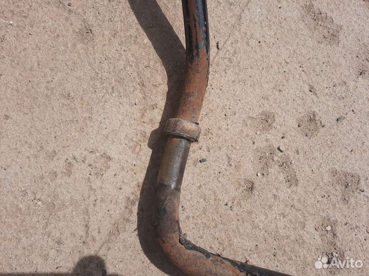 Продам стабилизатор на Тайота авенсис 2008