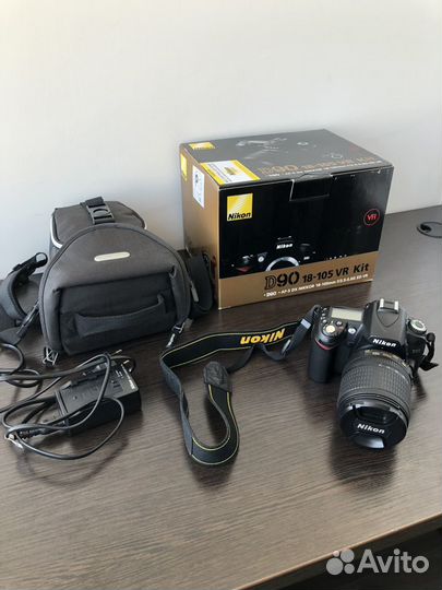 Зеркальный фотоаппарат nikon d90 18-105 VR Kit