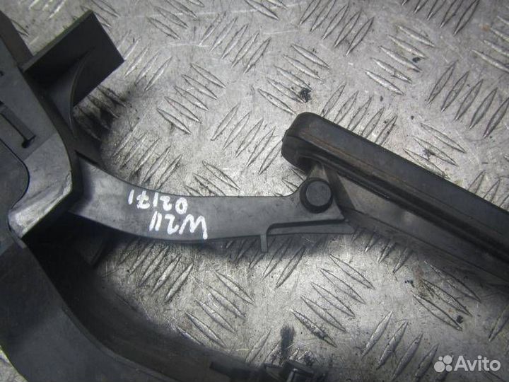 Педаль газа Mercedes-Benz E-Класс W211/S211 2004
