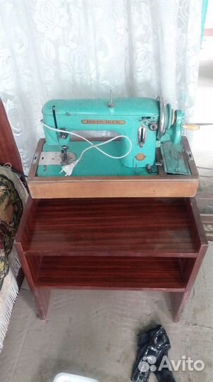 Швейная машинка бу