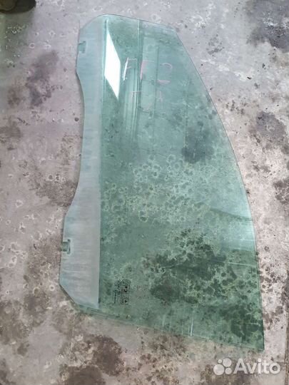 Стекло двери переднее левое ford focus 2 2005 год