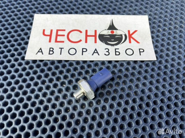 Датчик давления масла VAG Audi Q3 Skoda Octavia
