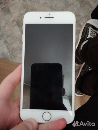 iPhone 7, 32 ГБ