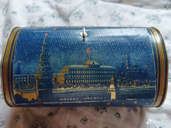 Метал.коробка 1957г. от нг кремлёвского подарка