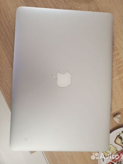 Apple macbook air 13 год2010
