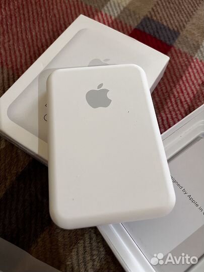 Внешний аккумулятор magsafe battery pack