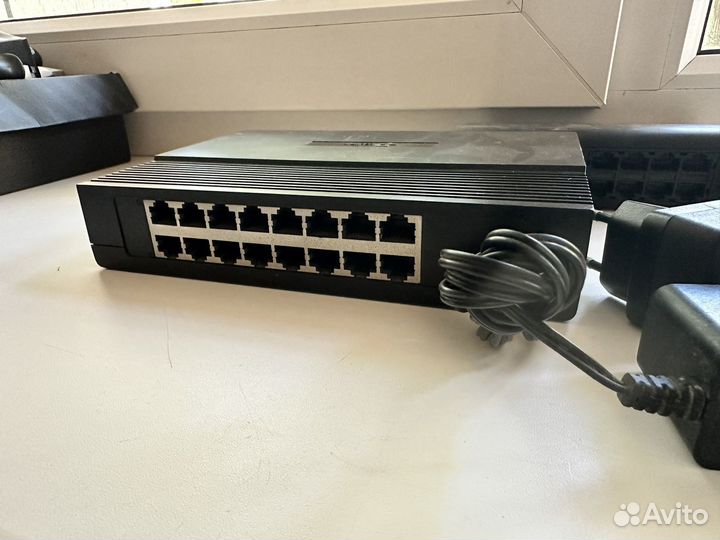 Коммутатор D-link DES-1016A tp-link tl-sf1016d