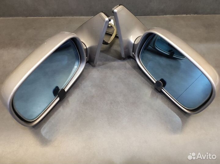 Зеркало заднего вида боковое