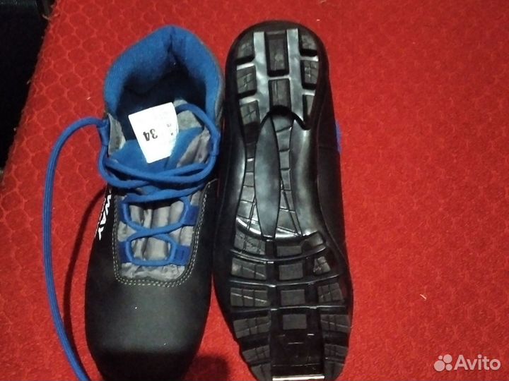 Лыжные ботинки