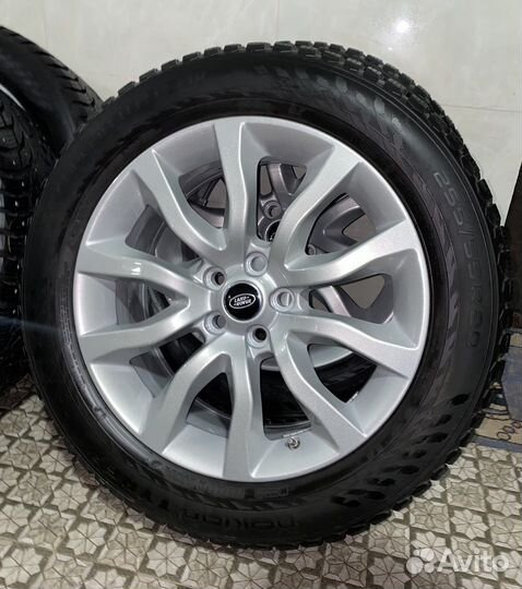 Оигинальные шипованные колеса Land Rover R20