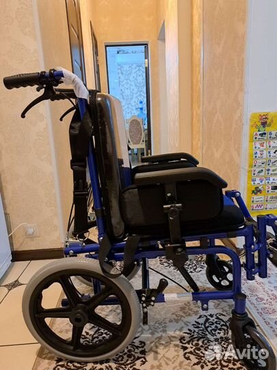 Детская комнатная инвалидная коляска