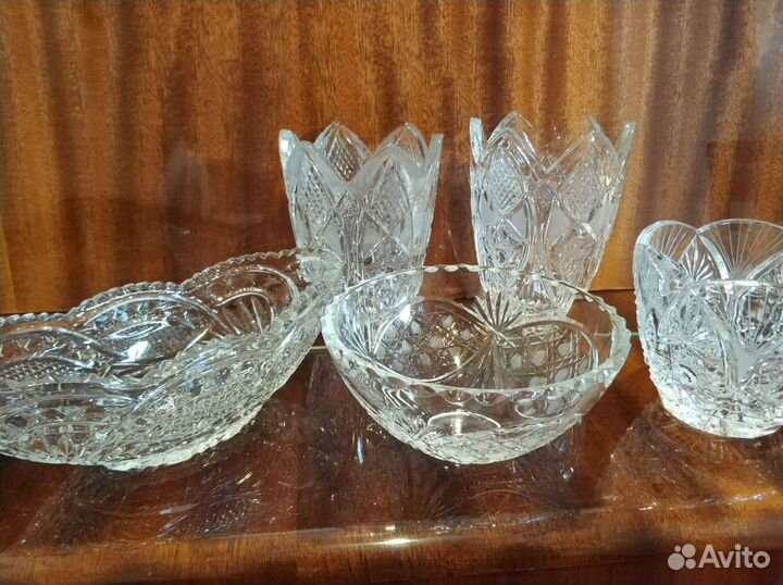 Хрустальные вазы, конфетницы, большие и маленькие