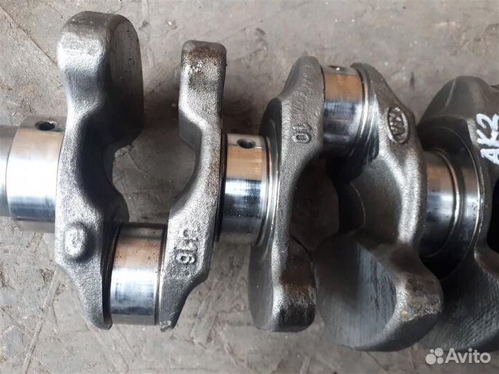 Коленвал Kia Ceed 1