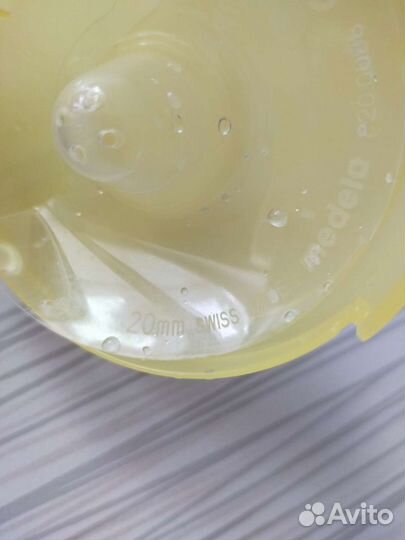 Накладки на грудь medela, размер М. Бу