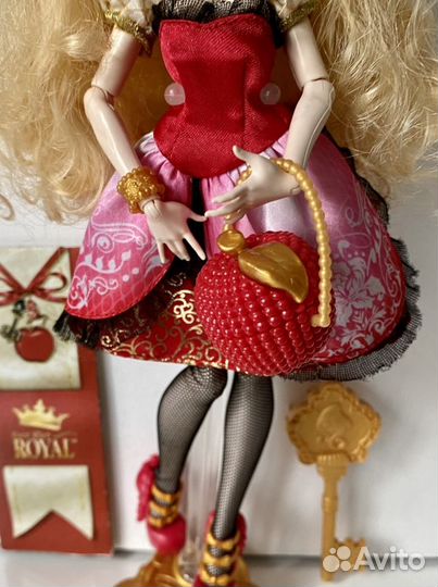 Кукла базовая Apple White Ever After High