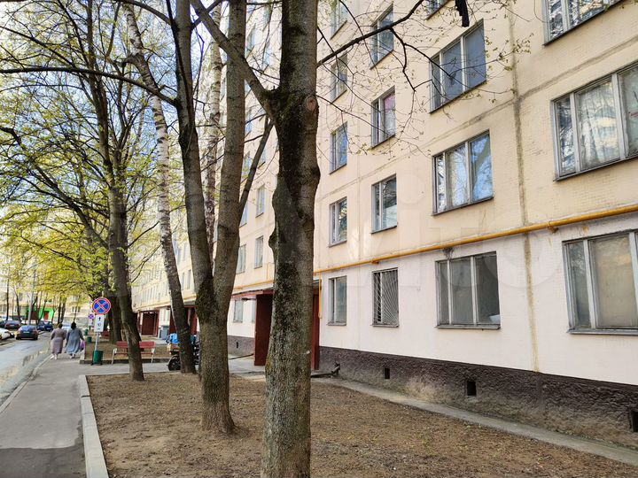 Квартира-студия, 15 м², 1/9 эт.