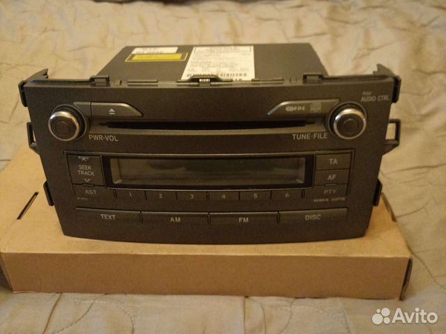 Магнитола Toyota Auris 86120-02520
