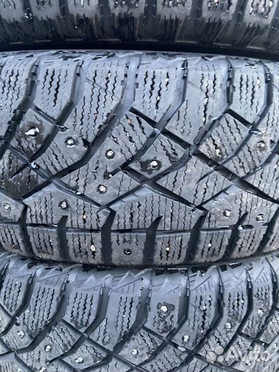 Nitto Therma Spike 175/70 R14