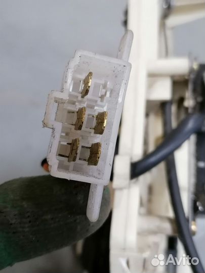 Блок управлен.климат-контр.Mitsubishi Mirage 1991