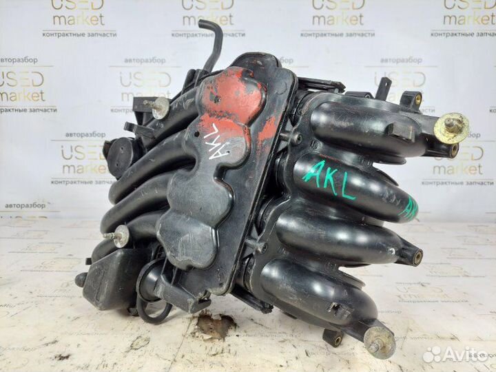 Коллектор впускной Volkswagen Golf 4 1.6 AKL 2000