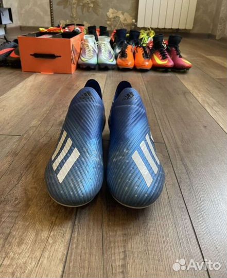 Футбольные бутсы