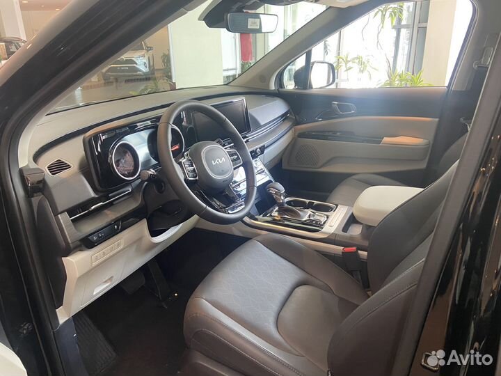 Kia Carnival 2.2 AT, 2023