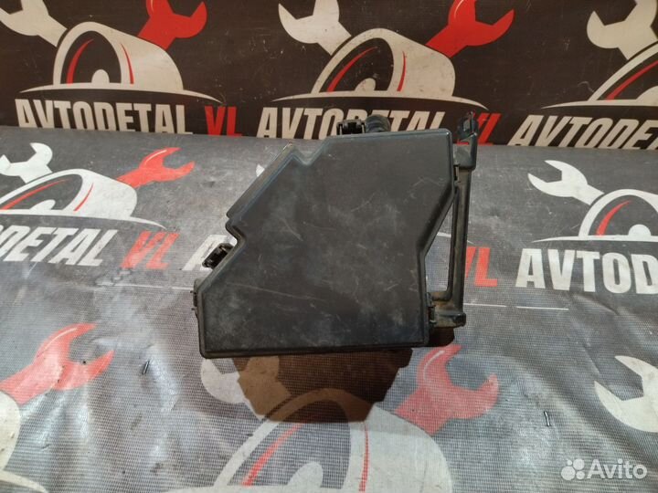 Блок предохранителей Honda Civic 8 4D