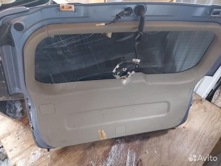 Крышка (дверь) багажника Toyota Estima 3 AHR20W