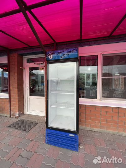 Витринный холодельник