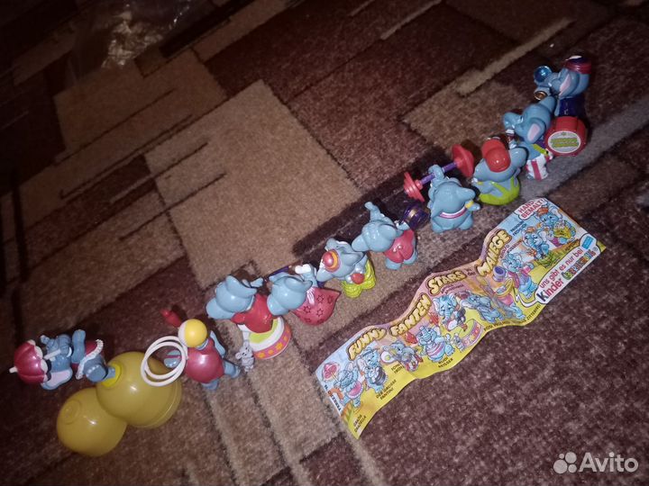 Киндер слоны в цирке, мишки музыканты