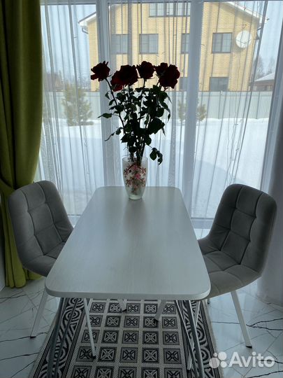 Кухонный стол