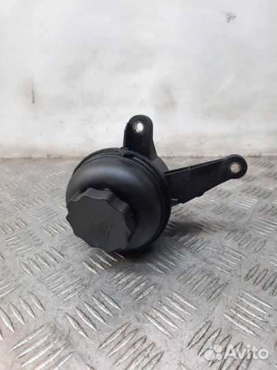 Бачок гидроусилителя руля Mercedes-Benz C-Class