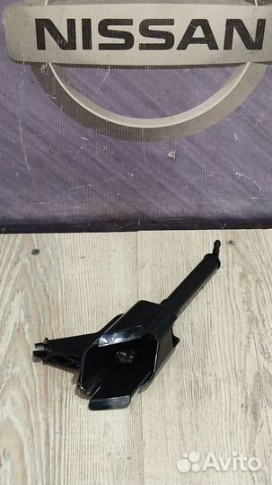 Форсунка омывателя Nissan X-trail T32 Лев