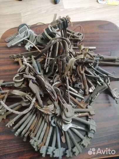 Ключи от замков СССР 145шт