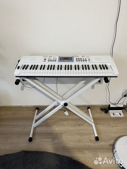 Синтезатор Musik Station BD670