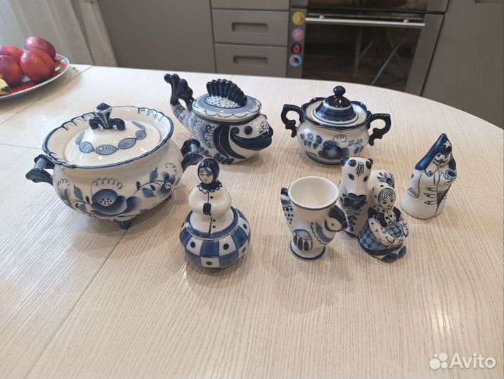 Фарфоровая посуда гжель