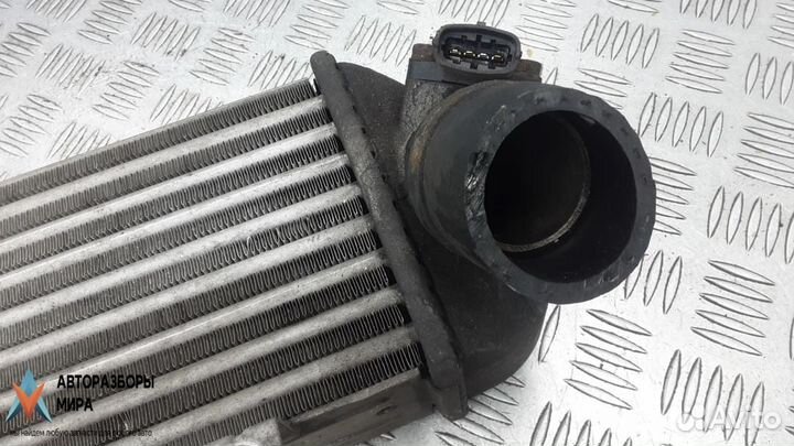 Радиатор интеркулера Kia Venga 2011