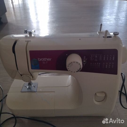 Швейная машинка brother SL 7