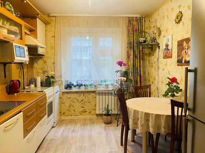 3-к. квартира, 66,4 м², 2/10 эт.