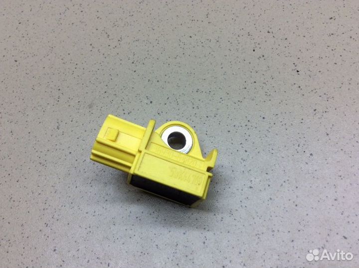 Датчик AIR BAG Suzuki Sx4 M16A 2014