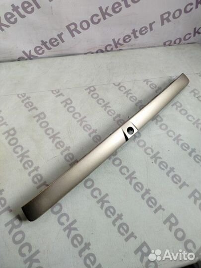 Накладка крышки багажника Hyundai Elantra XD 2003