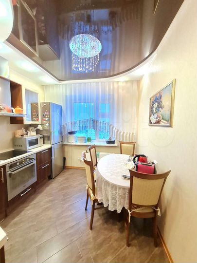 4-к. квартира, 84 м², 6/9 эт.