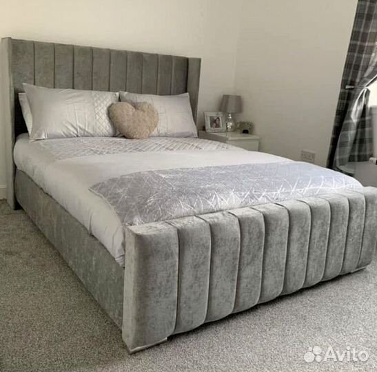 Кровать с изголовьем