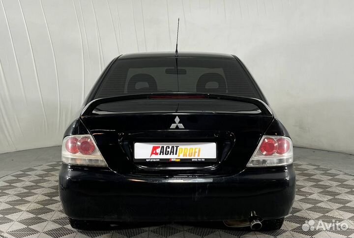 Mitsubishi Lancer 2.0 МТ, 2006, 300 000 км